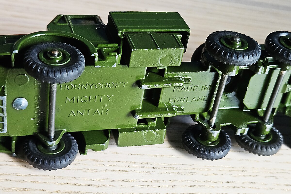 Châssis gravé Thornycroft Mighty Antar Meccano