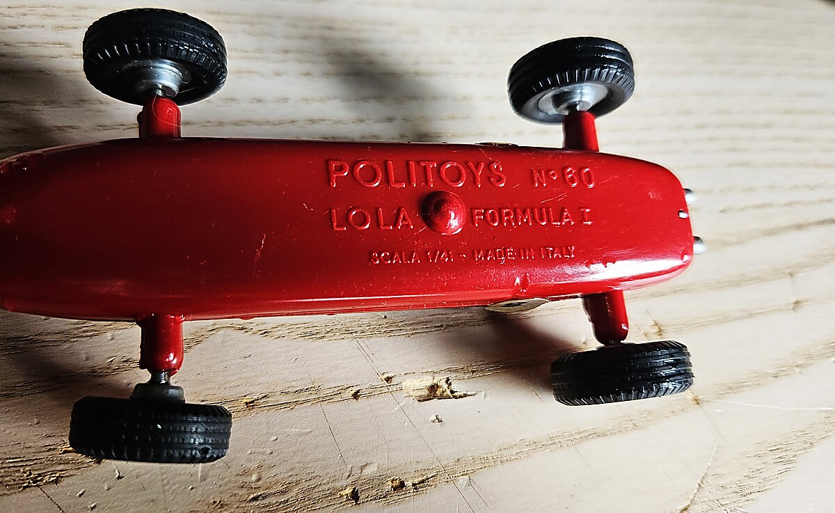 Dessous gravé Politoys N°60 Lola Formula 1 Scala 1/41 Made in Italy