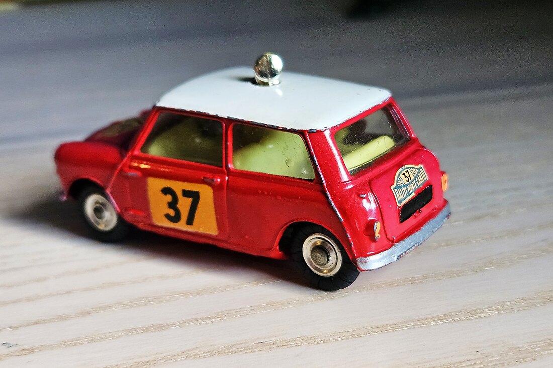 Mini, plaque n°37 et écusson Monte-Carlo